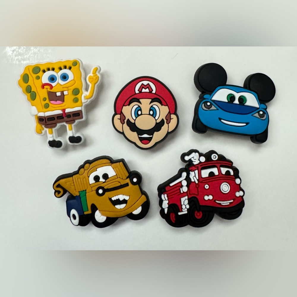 Disney Yellow and Red Action Figures Playset